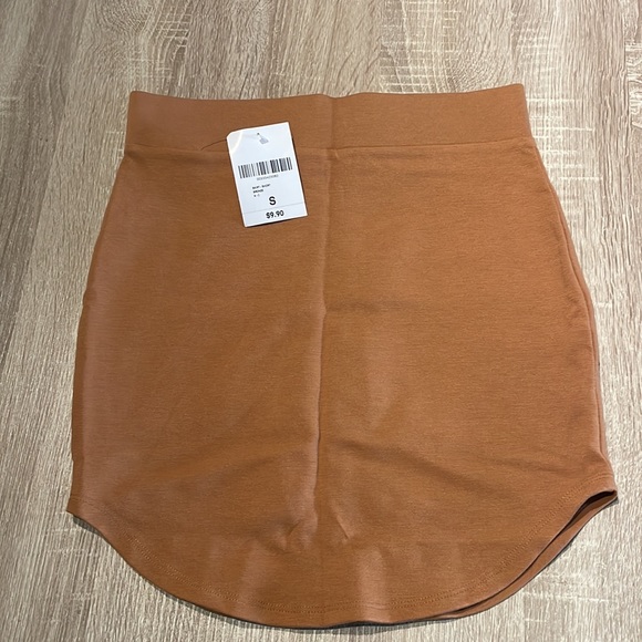 NEW Forever 21 Bronze Mini Skirt - Picture 2 of 5